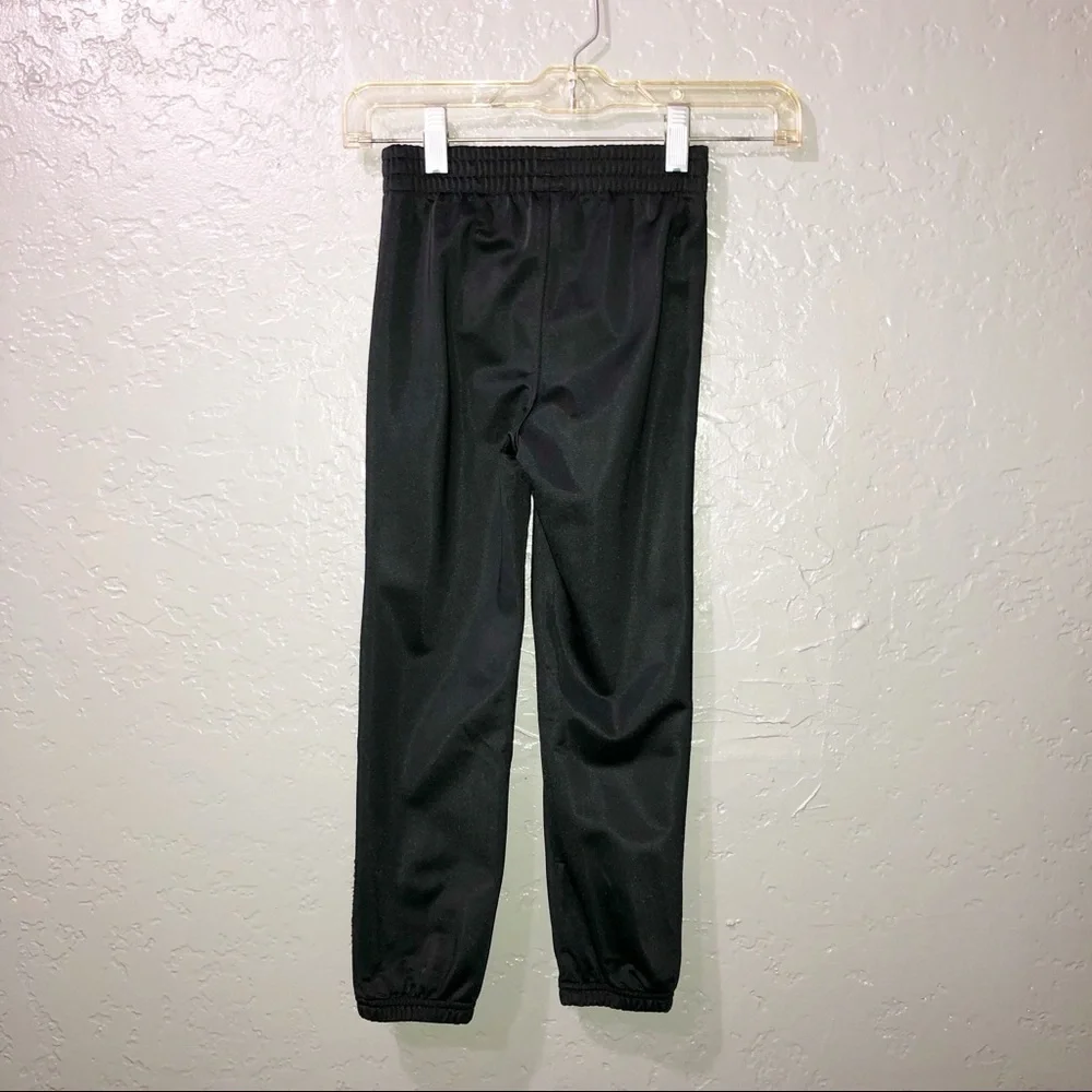 (Set) Under Armour kids zip hoodie jacket & pants.